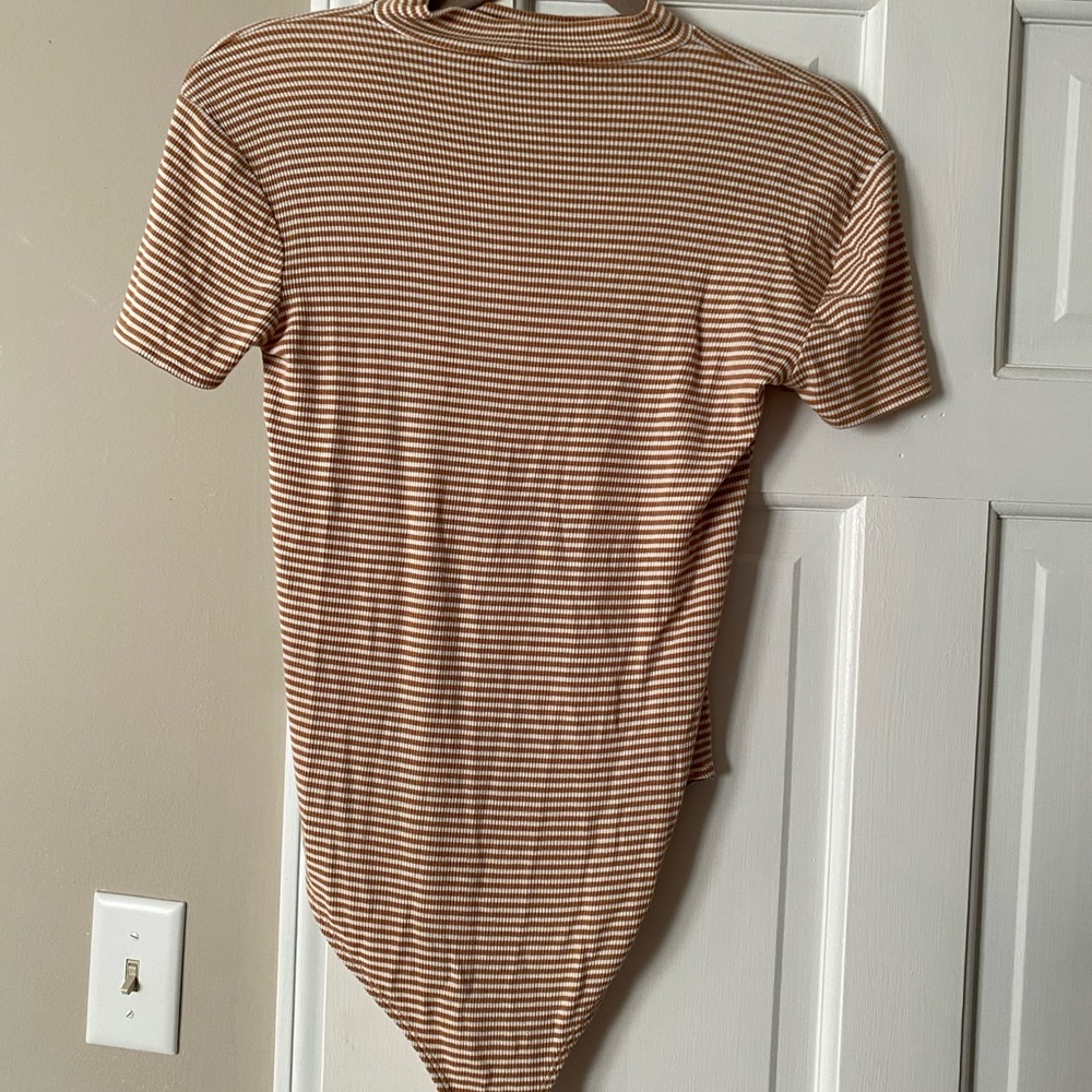 Forever 21 short sleeve bodysuit